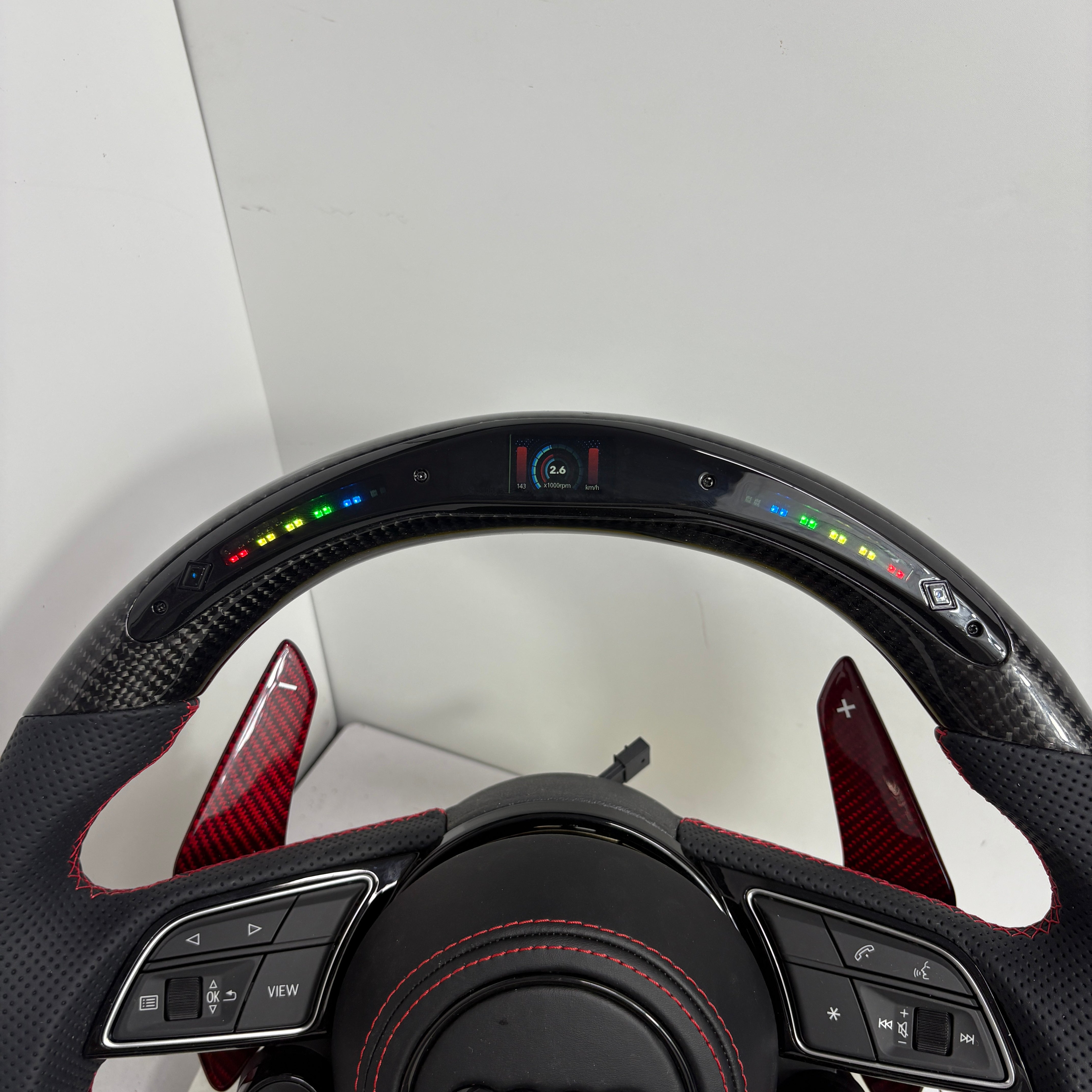 Volante Audi RS Carbono Perforado | Pantalla LED