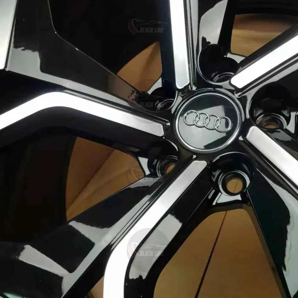 Llantas Deportivas Estilo Audi de Cinco Radios Dobles – Negro y Plata