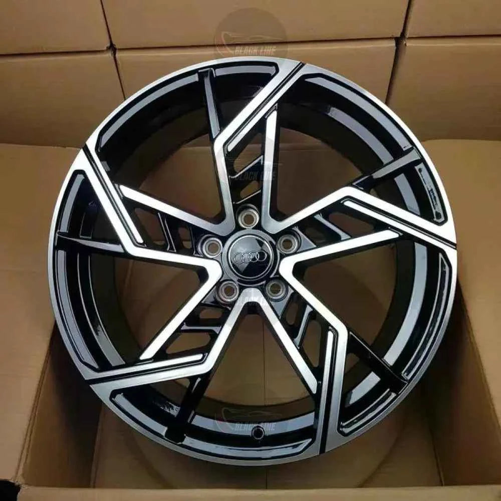 Llantas Deportivas Estilo Audi de Cinco Radios Dobles – Negro y Plata