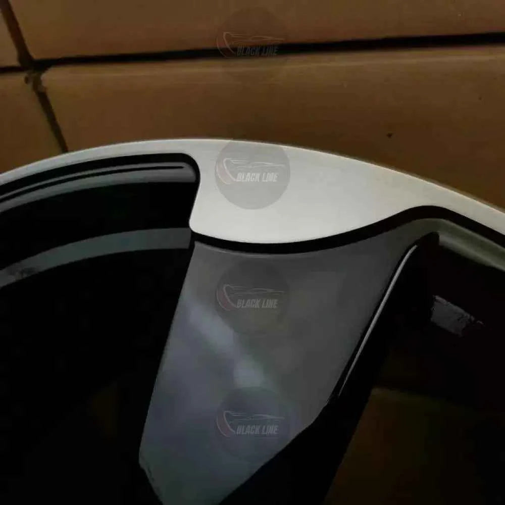 Llantas Deportivas Estilo Audi de Cinco Radios Turbina – Negro y Plata