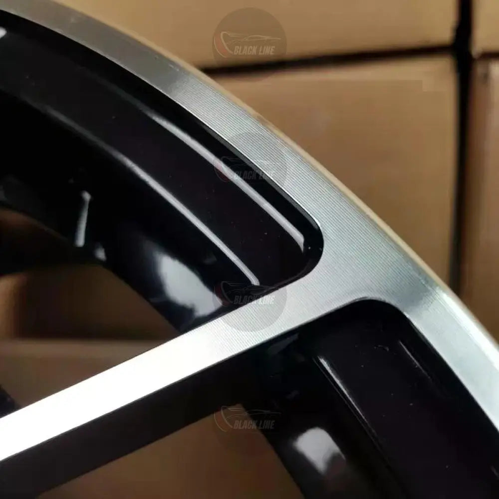 Llantas Deportivas Estilo BMW con Radios En Y – Negro y Plata