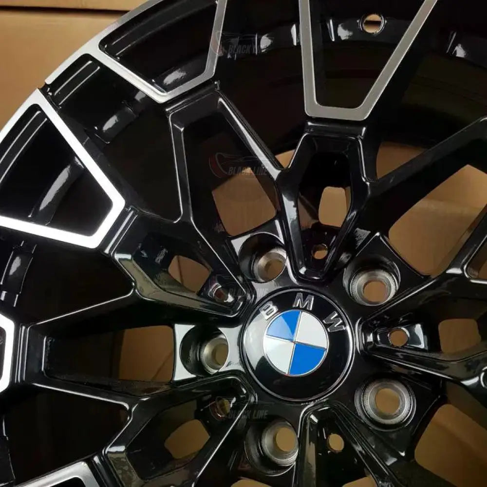 Llantas Deportivas Estilo BMW con Radios En Y – Negro y Plata