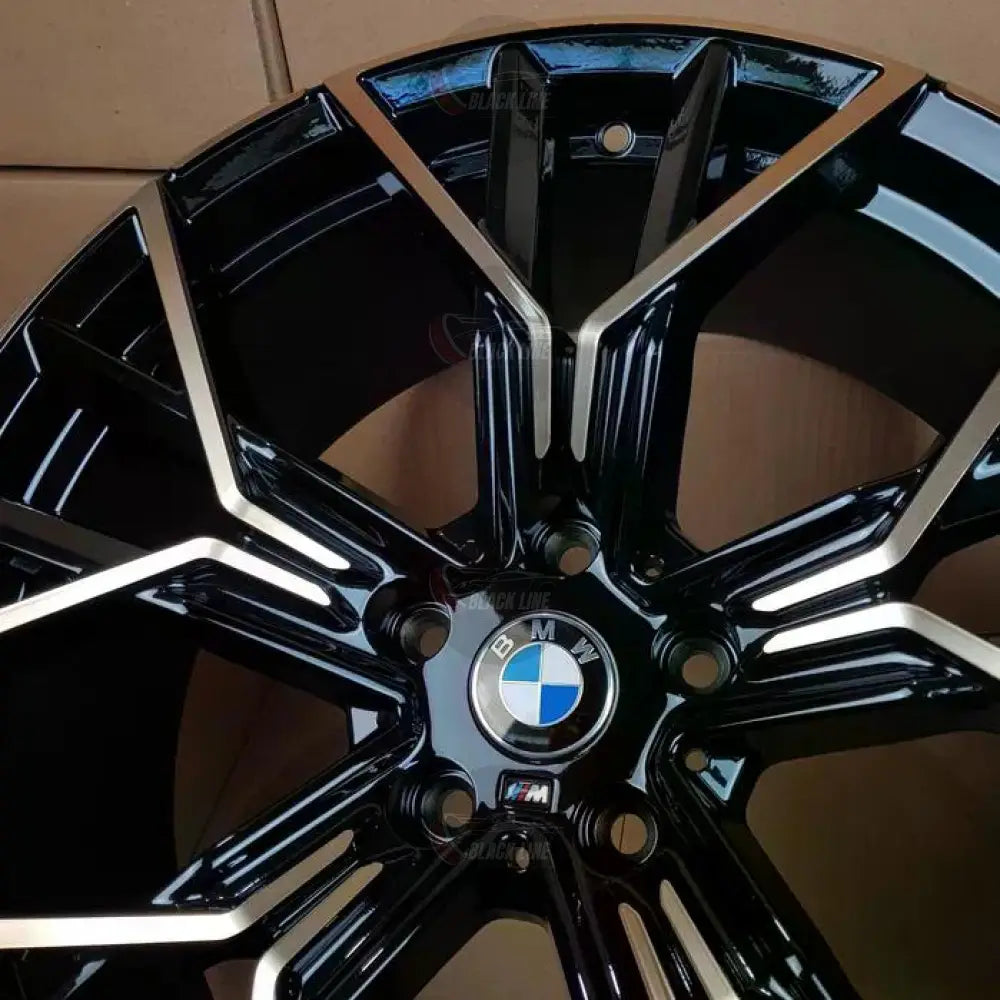 Llantas Deportivas Estilo BMW con Radios En Y – Negro y Plata