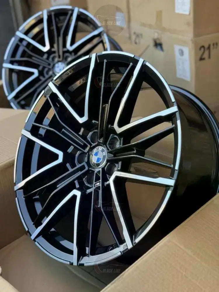 Llantas Deportivas Estilo BMW con Radios En Y – Negro y Plata