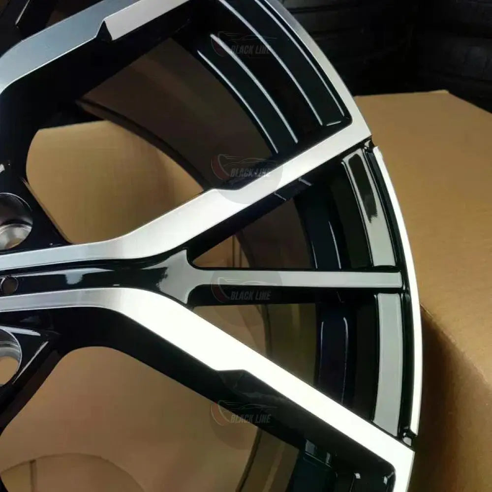 Llantas Deportivas Estilo BMW con Radios En Y – Negro y Plata