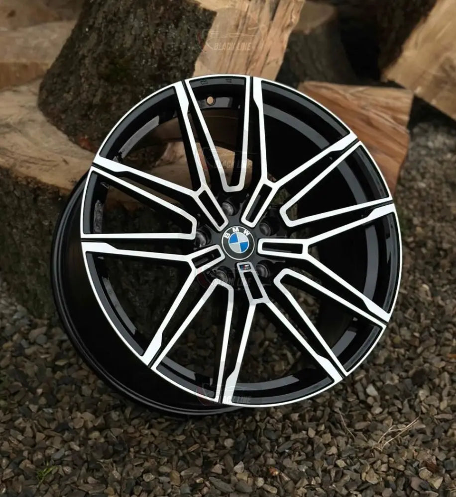Llantas Deportivas Estilo BMW de Cinco Radios Dobles – Negro y Plata