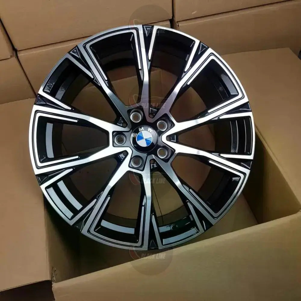 Llantas Deportivas Estilo BMW de Cinco Radios Dobles – Negro y Plata