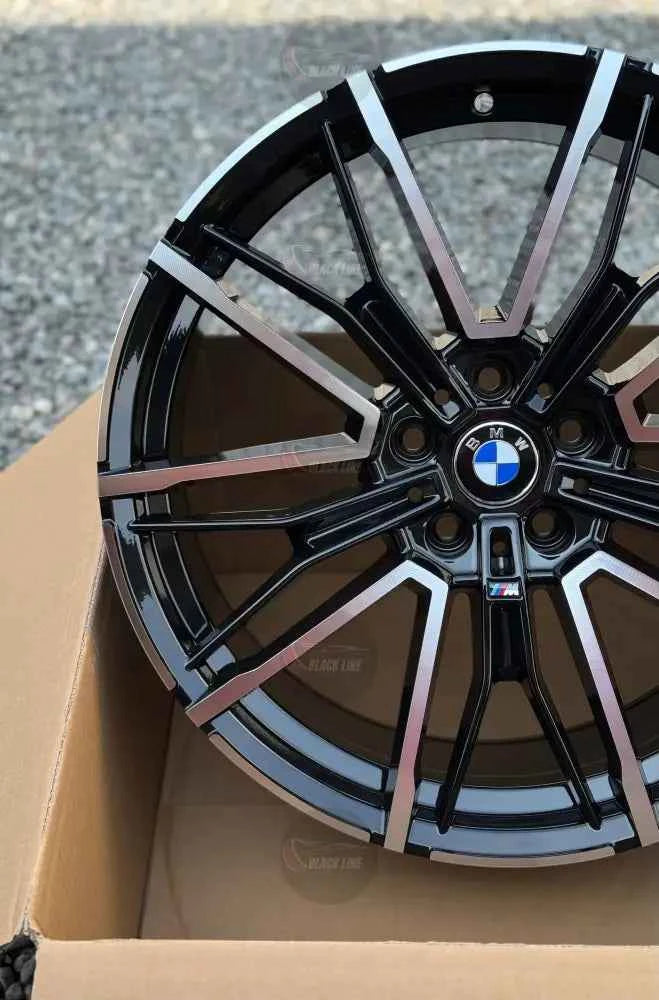 Llantas Deportivas Estilo BMW de Cinco Radios Dobles – Negro y Plata