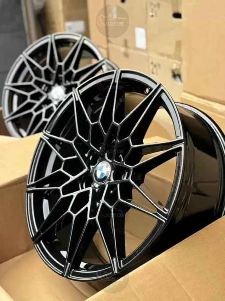 Llantas Deportivas Estilo BMW Multirradio en Negro Brillo – Diseño Cóncavo