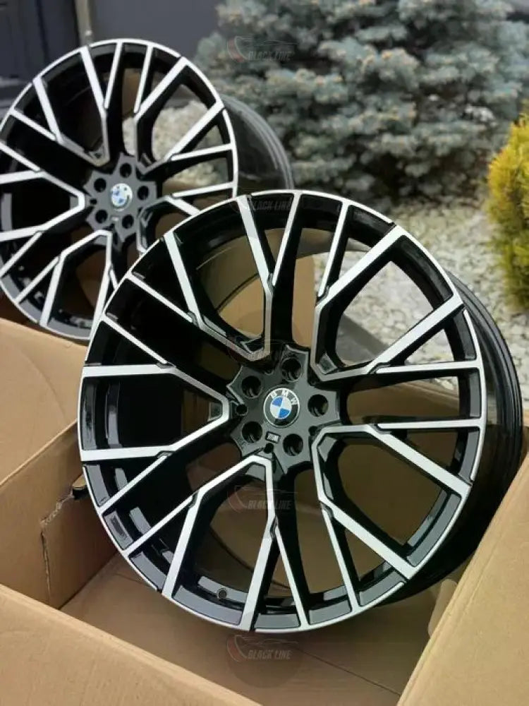 Llantas Deportivas Estilo BMW Multirradio Fino – Negro y Plata