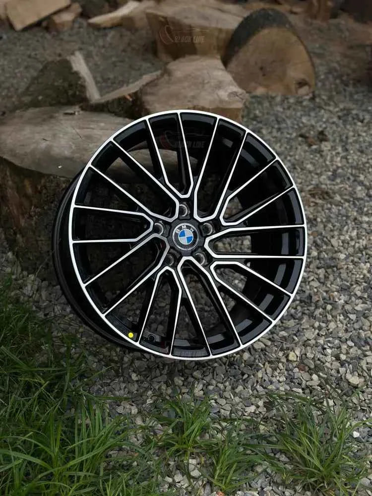 Llantas Deportivas Estilo BMW Multirradio Fino – Negro y Plata