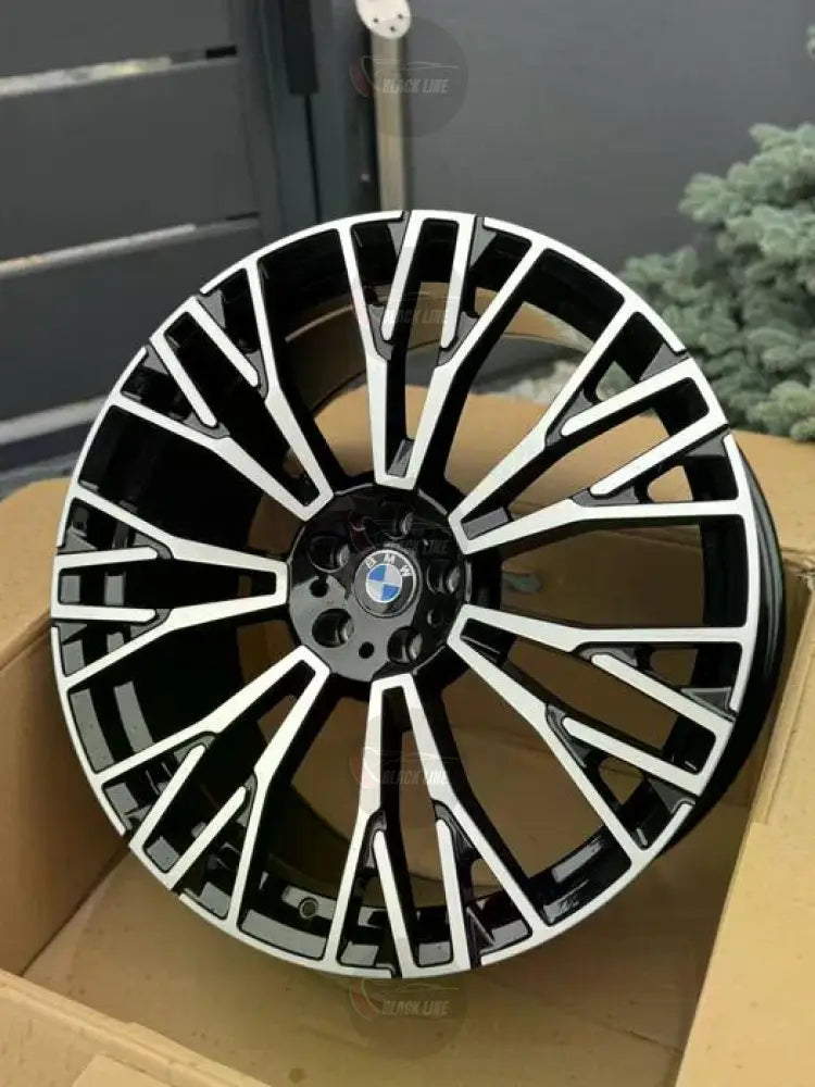 Llantas Deportivas Estilo BMW Multirradio Radial – Negro y Plata
