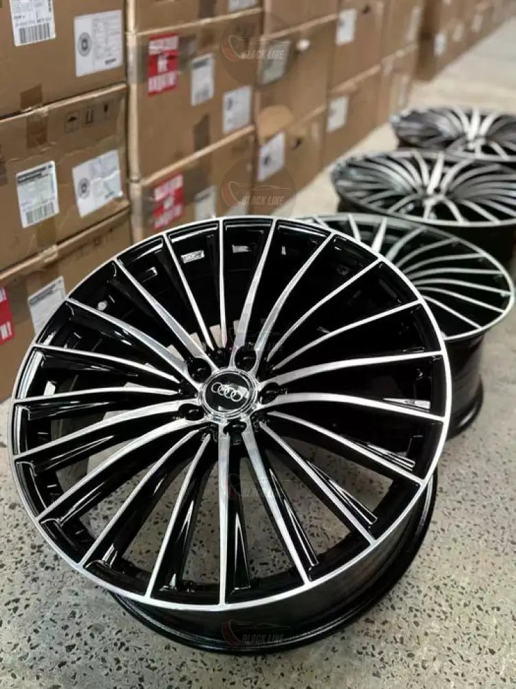 Llantas Deportivas Estilo Mercedes Multirradio Fino – Negro y Plata