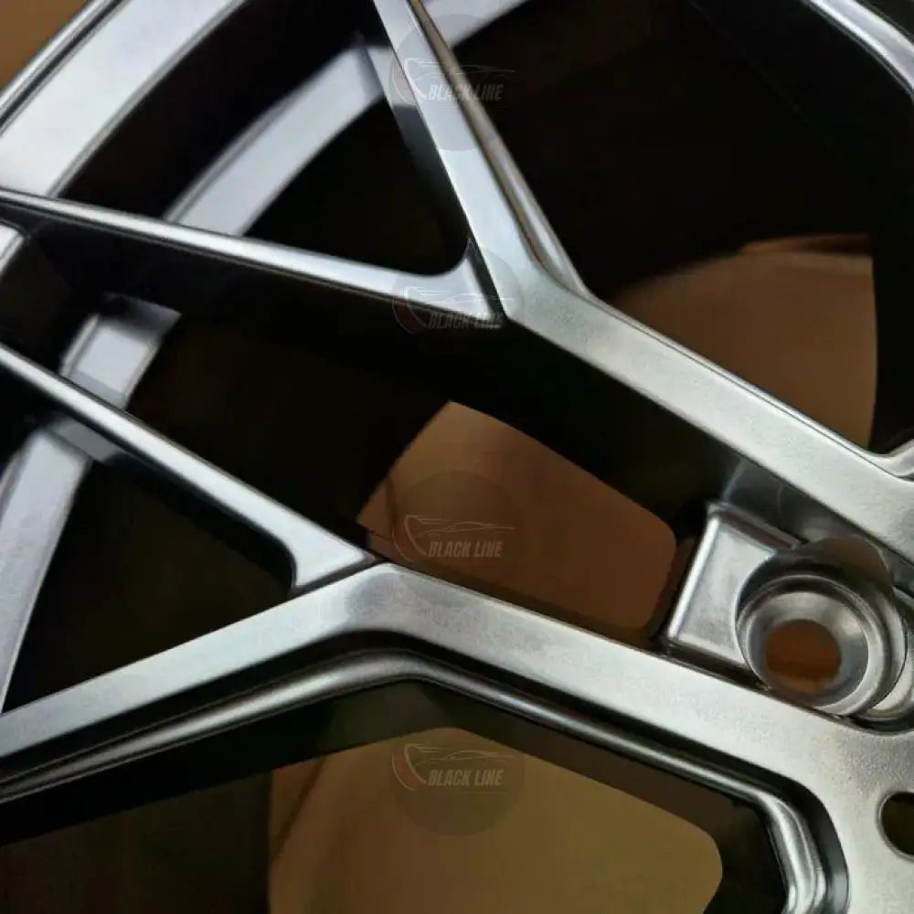 Llantas Deportivas Estilo Volkswagen con Radios En Y – Negro y Plata