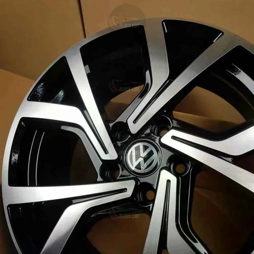 Llantas Deportivas Estilo Volkswagen de Cinco Radios Dobles – Negro y Plata