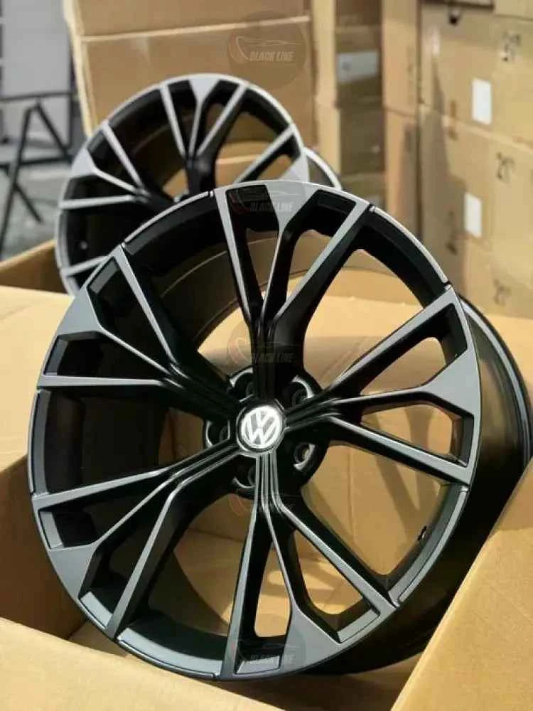 Llantas Deportivas Estilo Volkswagen Multirradio Angular – Negro y Plata