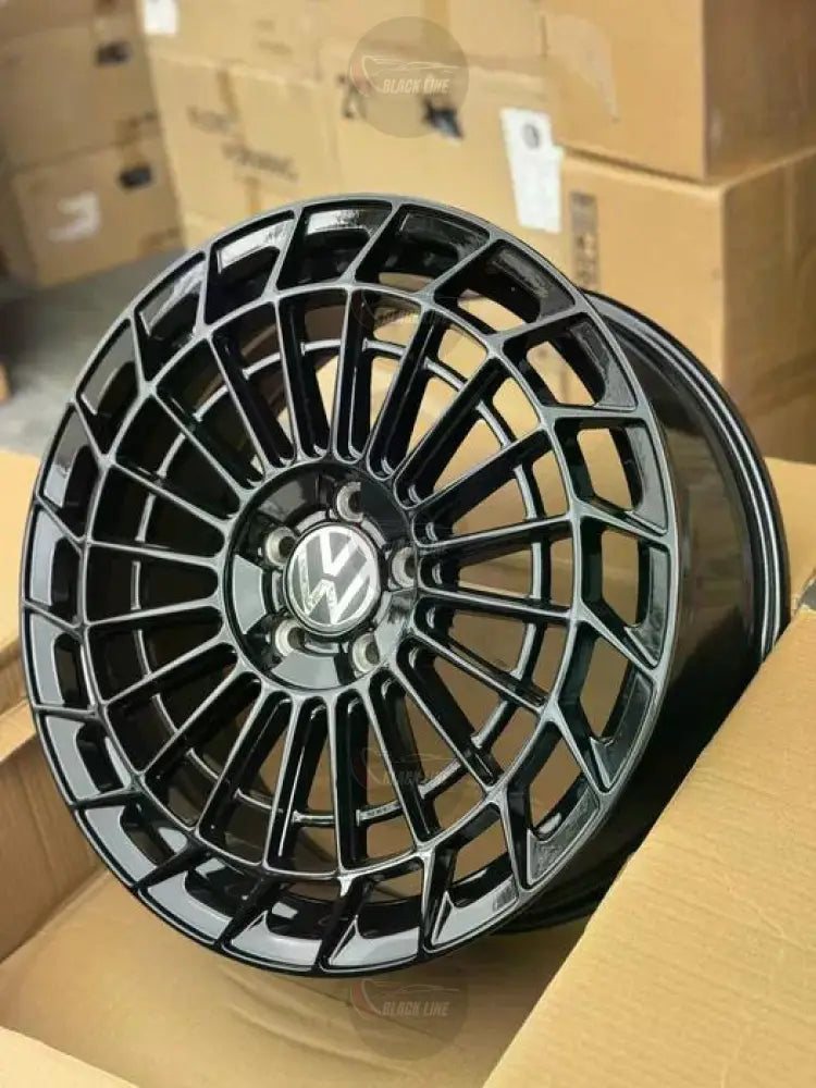 Llantas Deportivas Estilo Volkswagen Multirradio Reticular – Negro y Plata