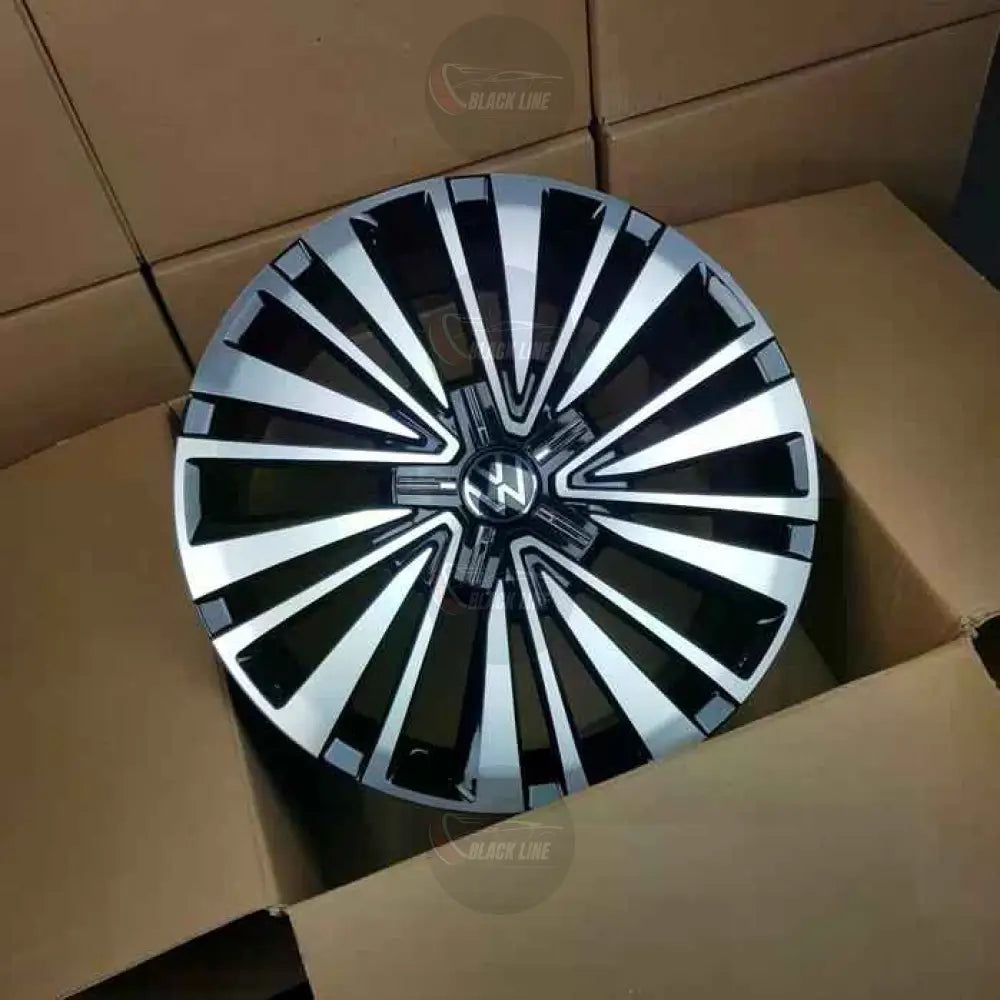 Llantas Estilo Volkswagen Multirradio Bicolor – Diseño Abanico en Plata y Negro Brillo