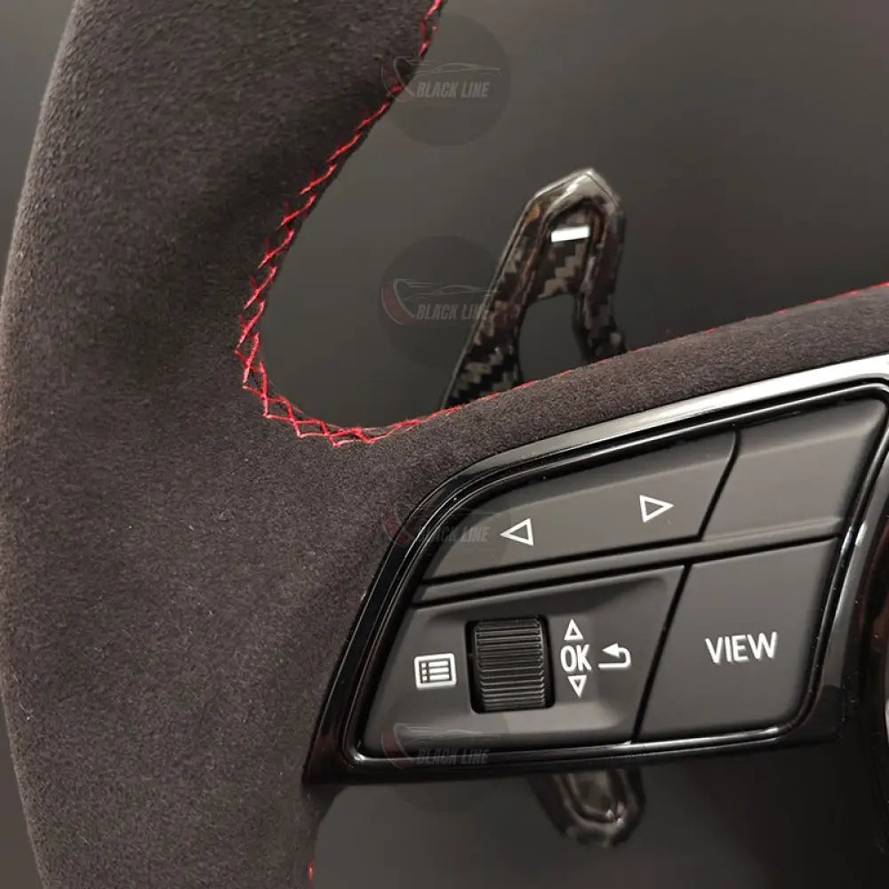Volante Audi RS en Fibra de Carbono y Alcantara con Levas Multifunción y Display LED