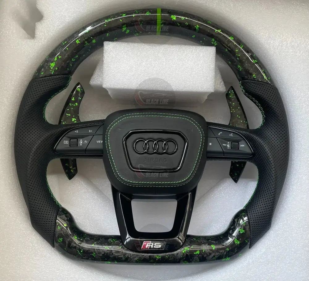 Volante Audi RS Performance en Fibra de Carbono Cuero Perforado y Costuras Verdes con Levas y Multifunción