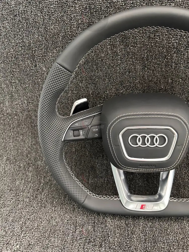 Volante Audi S Line Deportivo en Cuero Negro Perforado | Fondo Plano Levas Multifunción y Airbag