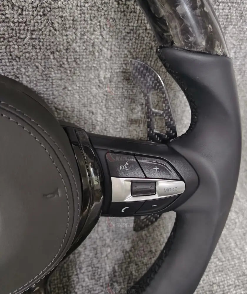 Volante BMW M Deportivo en Carbono Forjado y Piel Negra | Botones M1/M2 Levas de Carbono Fondo Plano y Airbag