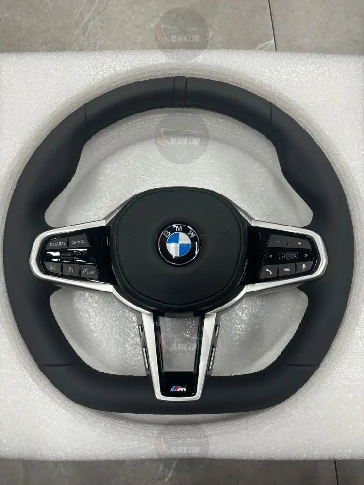 Volante BMW M Deportivo en Piel Negra | Fondo Plano Mandos Multifunción Detalles Plateados y Airbag