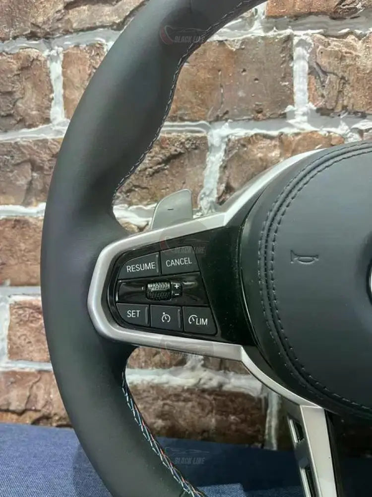 Volante BMW M Sport en Cuero Negro con Levas Multifunción y Costuras M