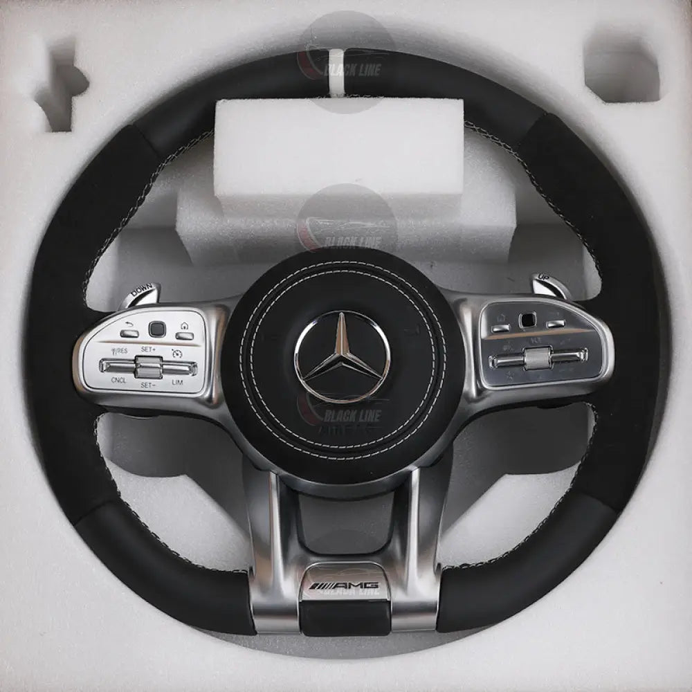Volante Mercedes-AMG Deportivo en Cuero Negro y Alcántara | Marcador Blanco Levas Mandos Multifunción Fondo Plano y