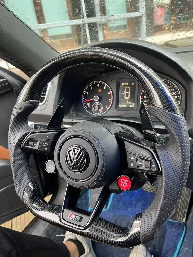 Volante Volkswagen GTI Deportivo en Fibra de Carbono y Piel Perforada | Levas de Carbono Drive Select Botón Start Fondo